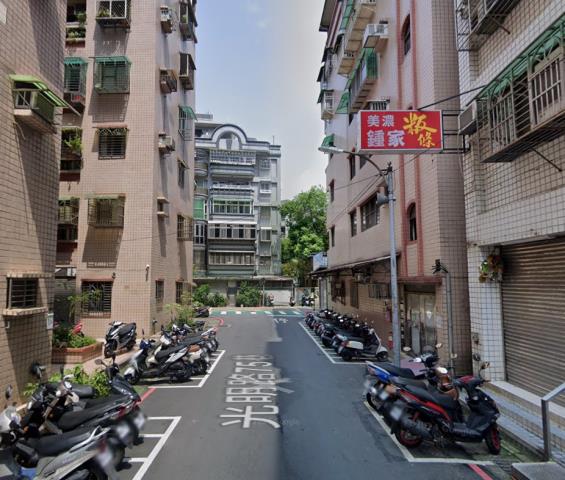 新北三峽華廈法拍-2