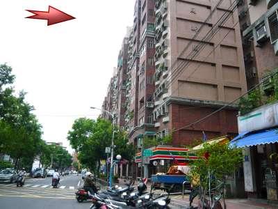 板橋華廈法拍-1