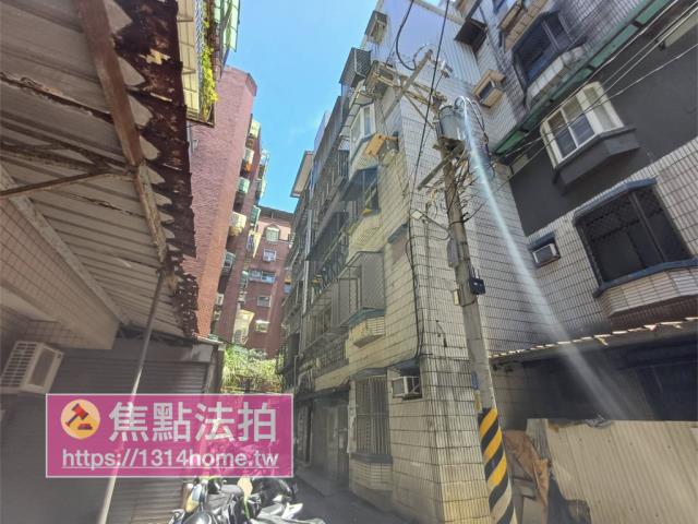 淡水法拍公寓-3