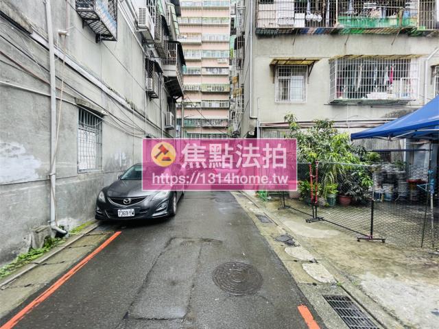 新北板橋公寓法拍-9