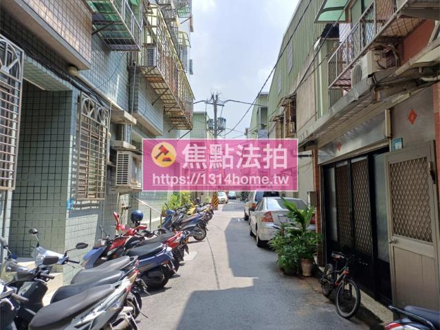 新北淡水拍賣華廈-7