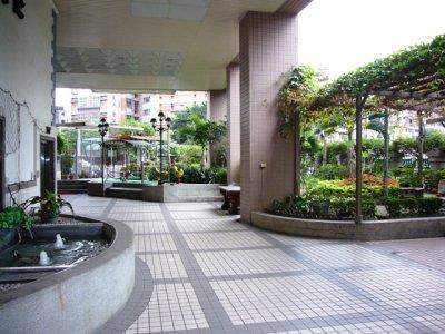 新北中和大樓法拍-1