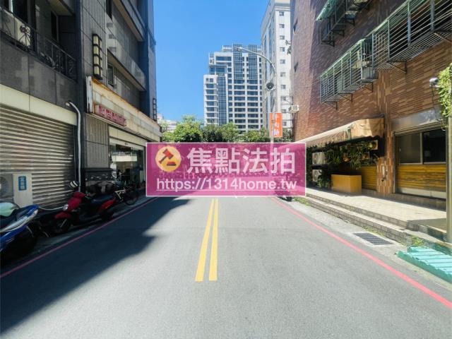 蘆洲華廈法拍-8