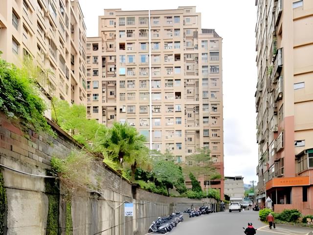 新北淡水法拍大樓-3