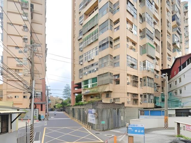 新北大樓法拍-2