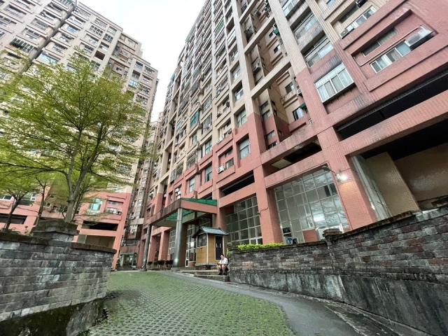 淡水法拍大樓-0