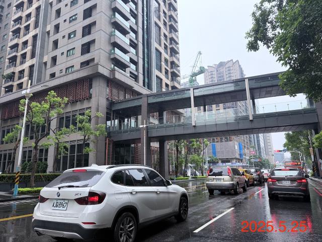 新北大樓法拍-1