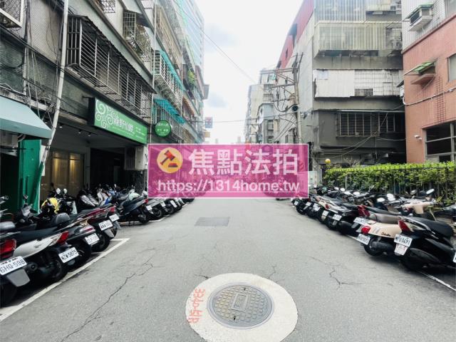 新北板橋拍賣大樓-8