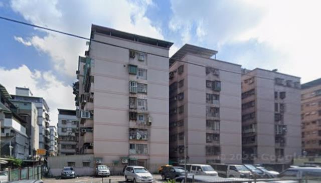 新莊拍賣華廈-2