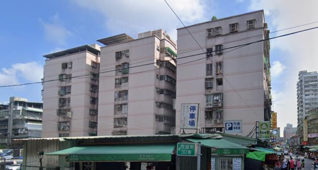 新莊拍賣華廈-4